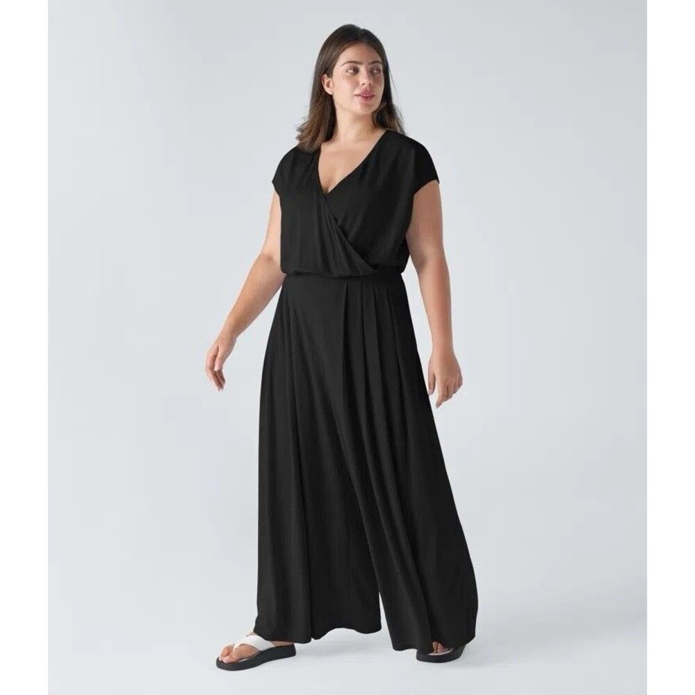 Halara NWR V-Neck Short Sleeve Pocket Wide Leg Flowy Plus Size Jumpsuit Black 1X
